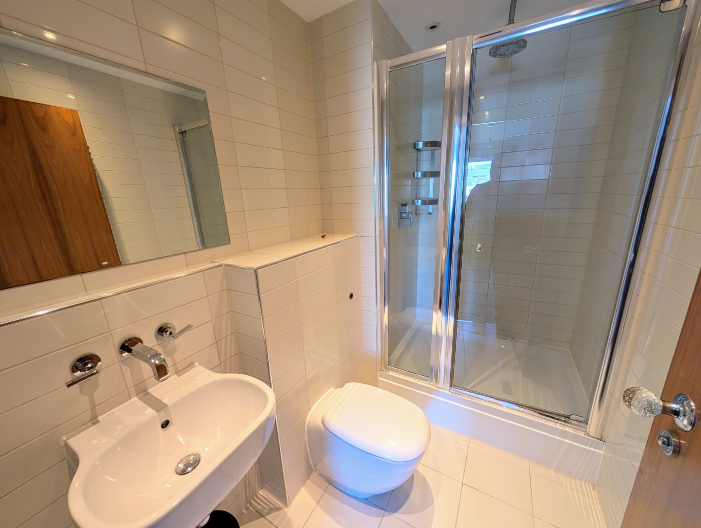 Images for Falcon Drive, Cardiff Bay EAID:freelancer BID:0004-0ac8-83a7-b613