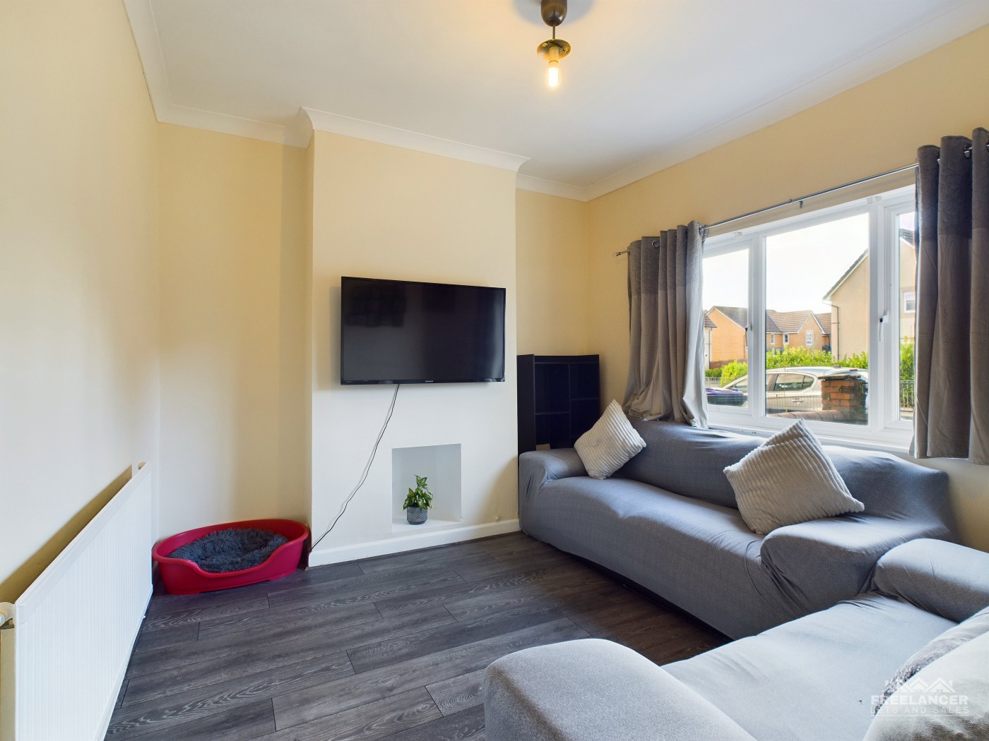 Images for Llantarnam, Cwmbran EAID:freelancer BID:0004-0ac8-83a7-b613