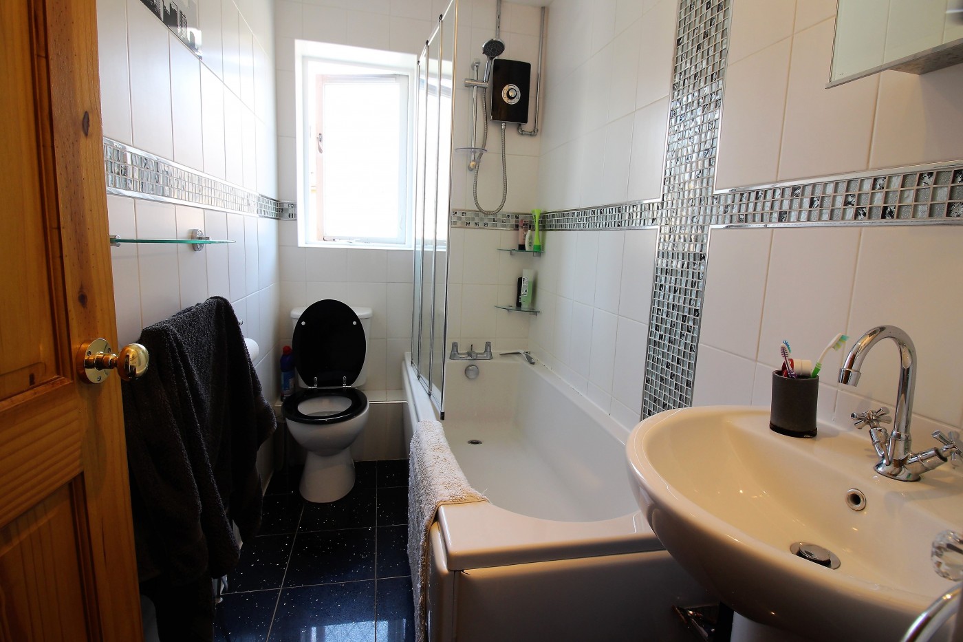 Images for Honeysuckle Close, Rogerstone, Newport, Gwent EAID:freelancer BID:0004-0ac8-83a7-b613