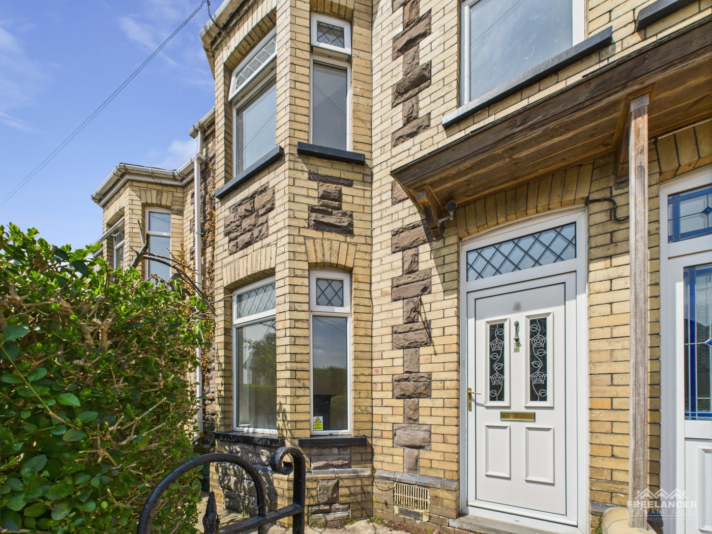 Images for Pontnewydd, Cwmbran EAID:freelancer BID:0004-0ac8-83a7-b613