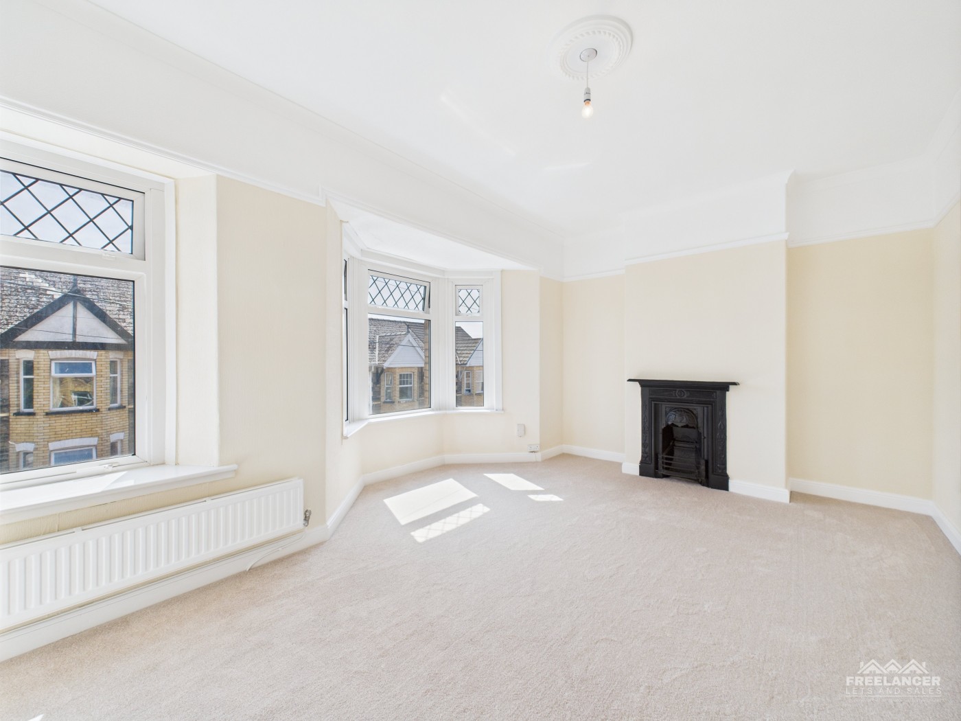 Images for Pontnewydd, Cwmbran EAID:freelancer BID:0004-0ac8-83a7-b613