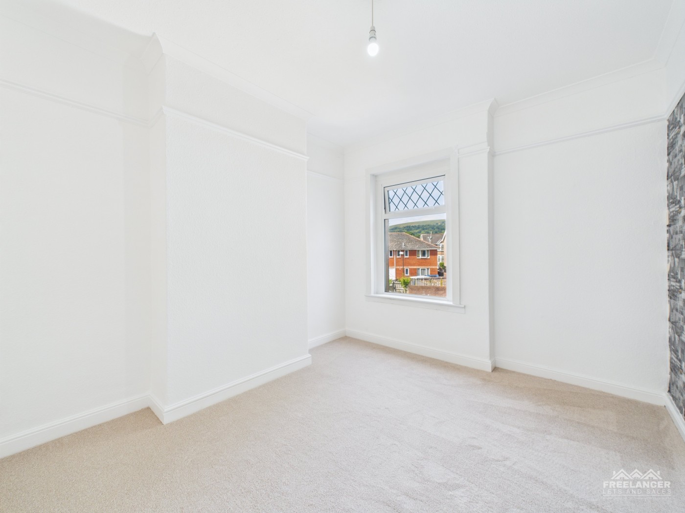Images for Pontnewydd, Cwmbran EAID:freelancer BID:0004-0ac8-83a7-b613