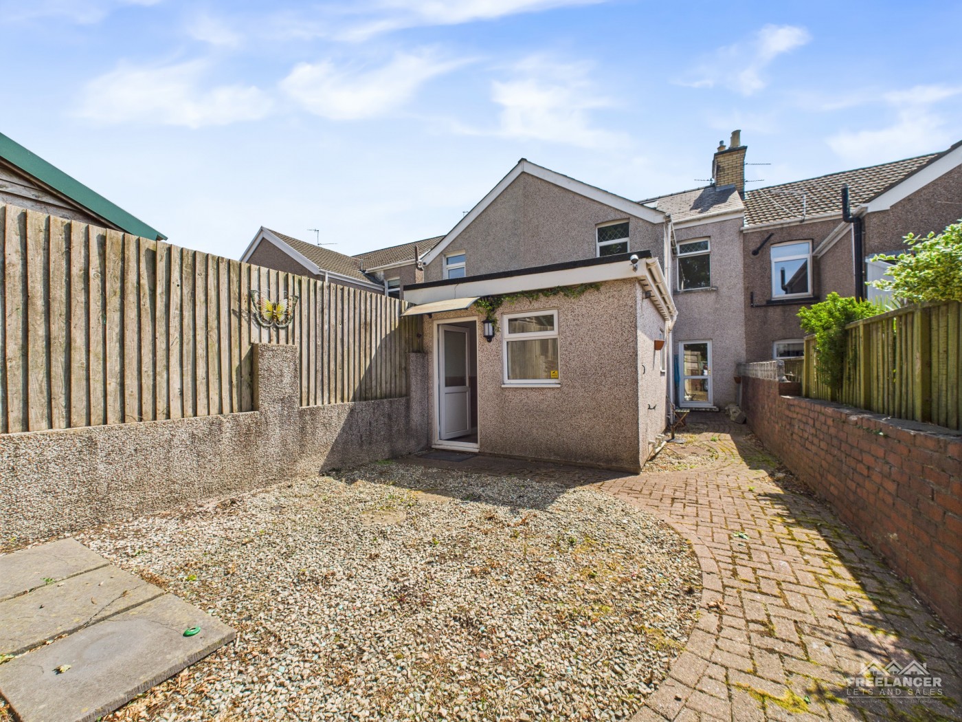 Images for Pontnewydd, Cwmbran EAID:freelancer BID:0004-0ac8-83a7-b613