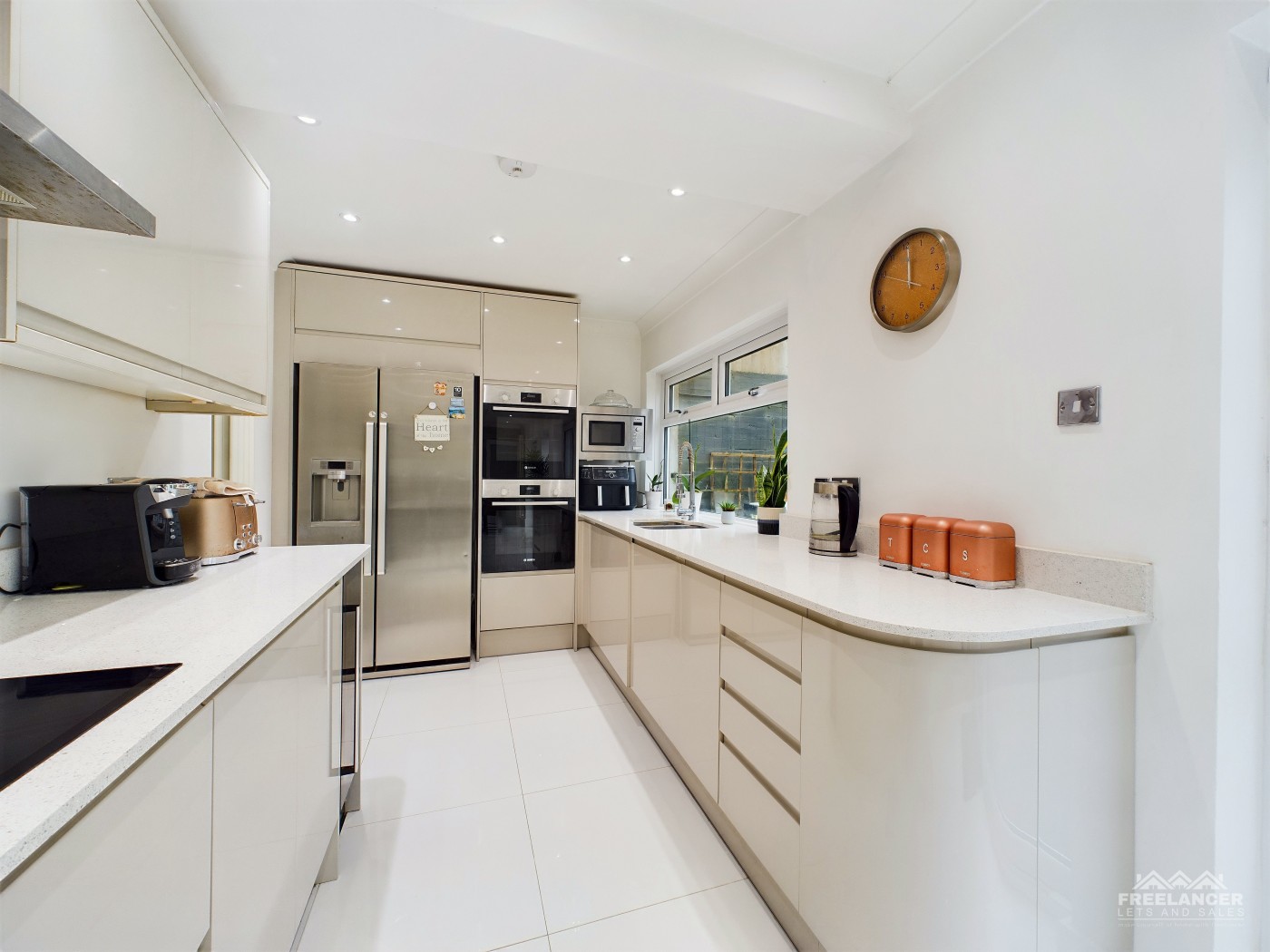 Images for Malpas EAID:freelancer BID:0004-0ac8-83a7-b613