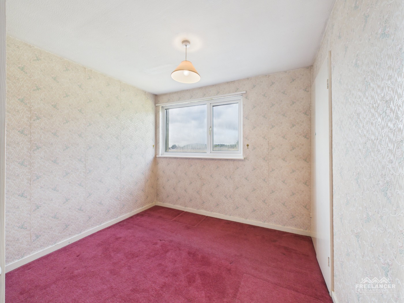 Images for Farlow Walk, Cwmbran EAID:freelancer BID:0004-0ac8-83a7-b613