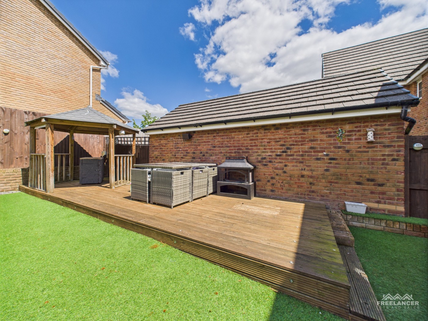 Images for Bettws EAID:freelancer BID:0004-0ac8-83a7-b613