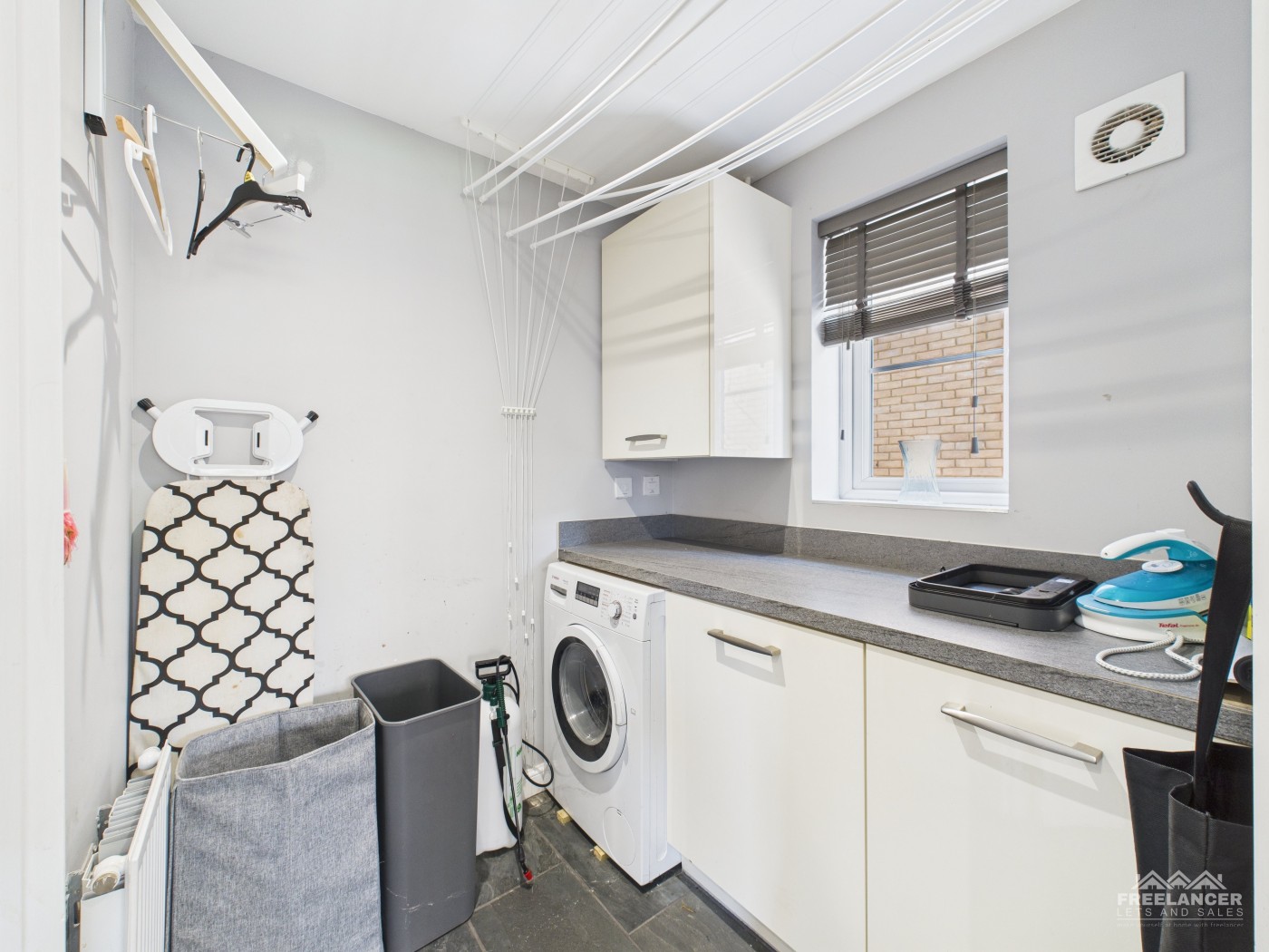 Images for Bettws EAID:freelancer BID:0004-0ac8-83a7-b613