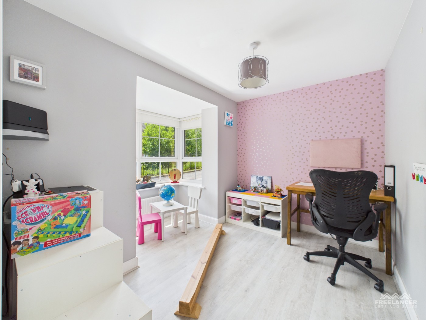 Images for Bettws EAID:freelancer BID:0004-0ac8-83a7-b613
