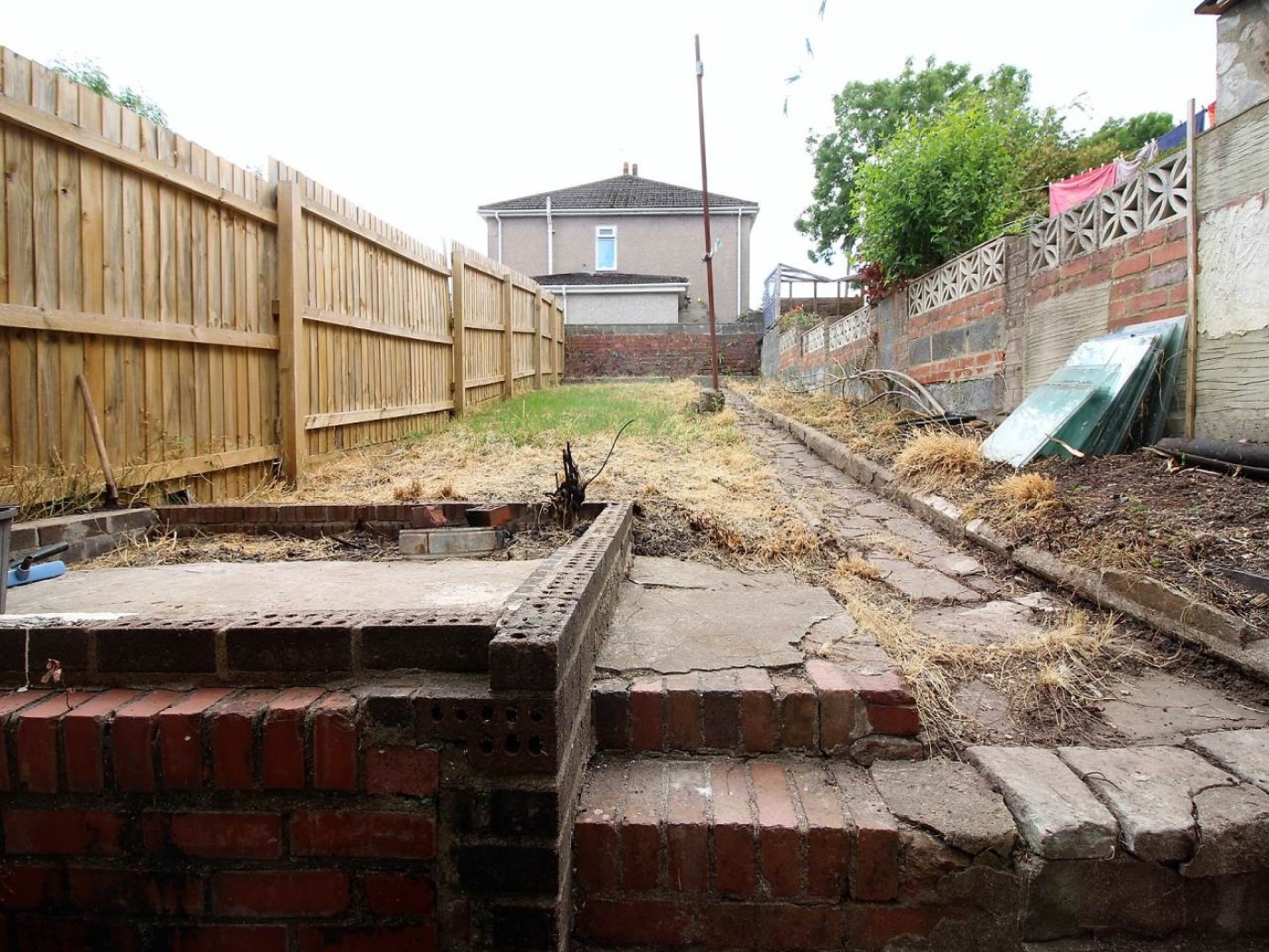 Barrack Hill, Newport, 3 bedroom, Terraced