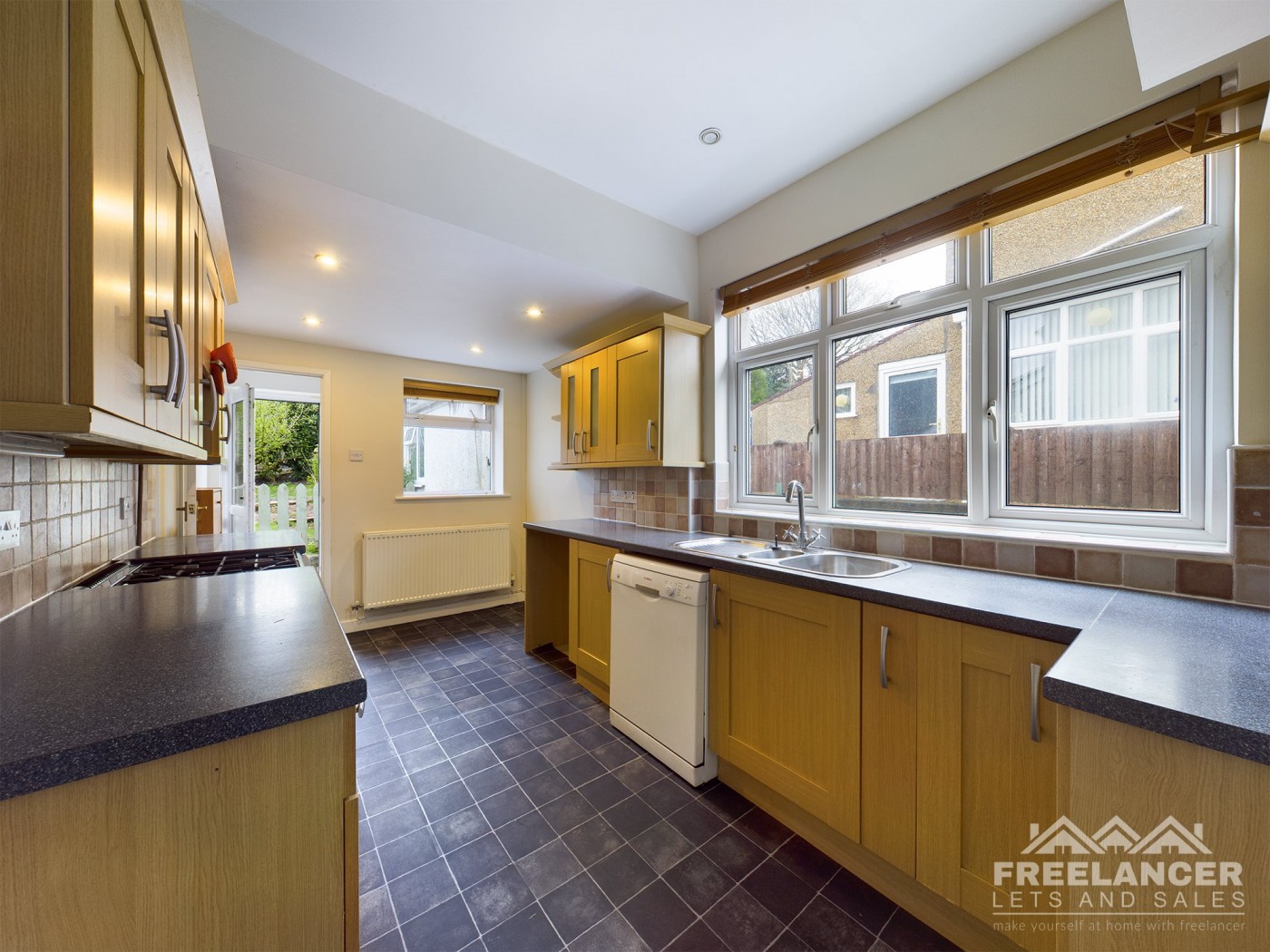 Images for Ridgeway Drive, Ridgeway, Newport, Gwent EAID:freelancer BID:0004-0ac8-83a7-b613