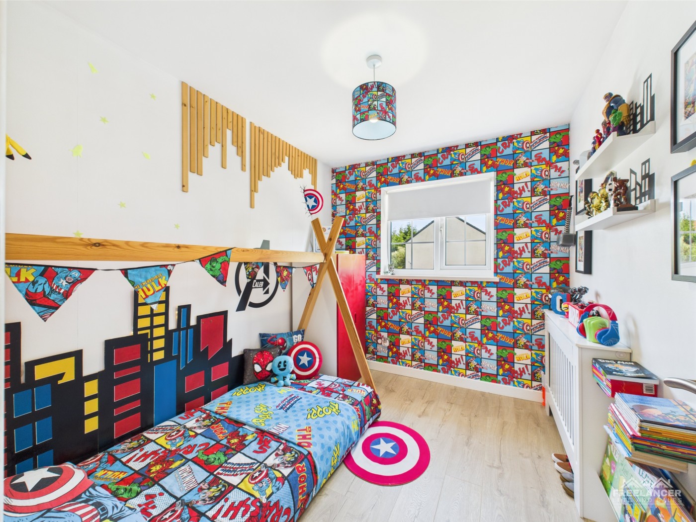 Images for Llanmartin EAID:freelancer BID:0004-0ac8-83a7-b613