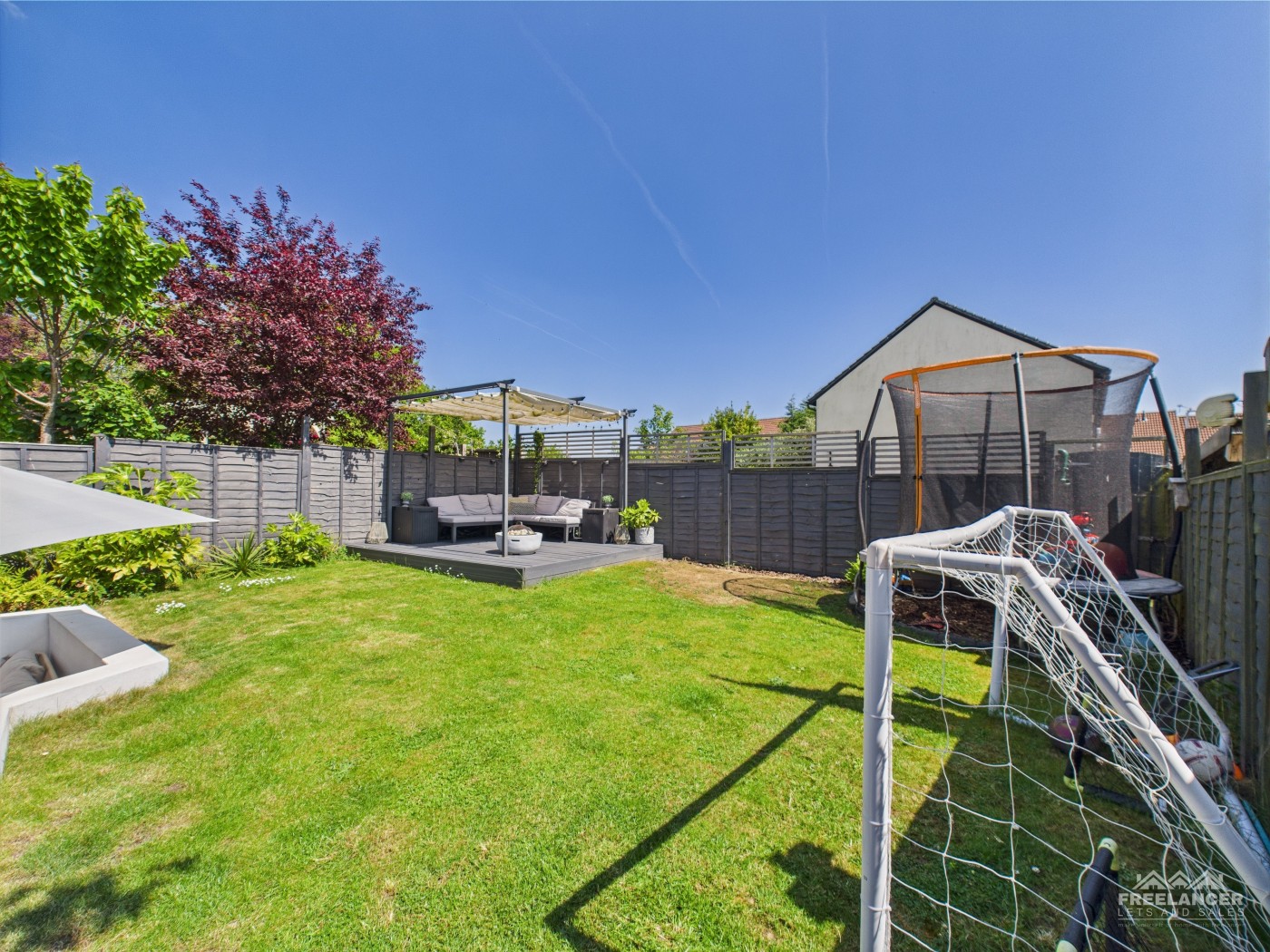 Images for Llanmartin EAID:freelancer BID:0004-0ac8-83a7-b613