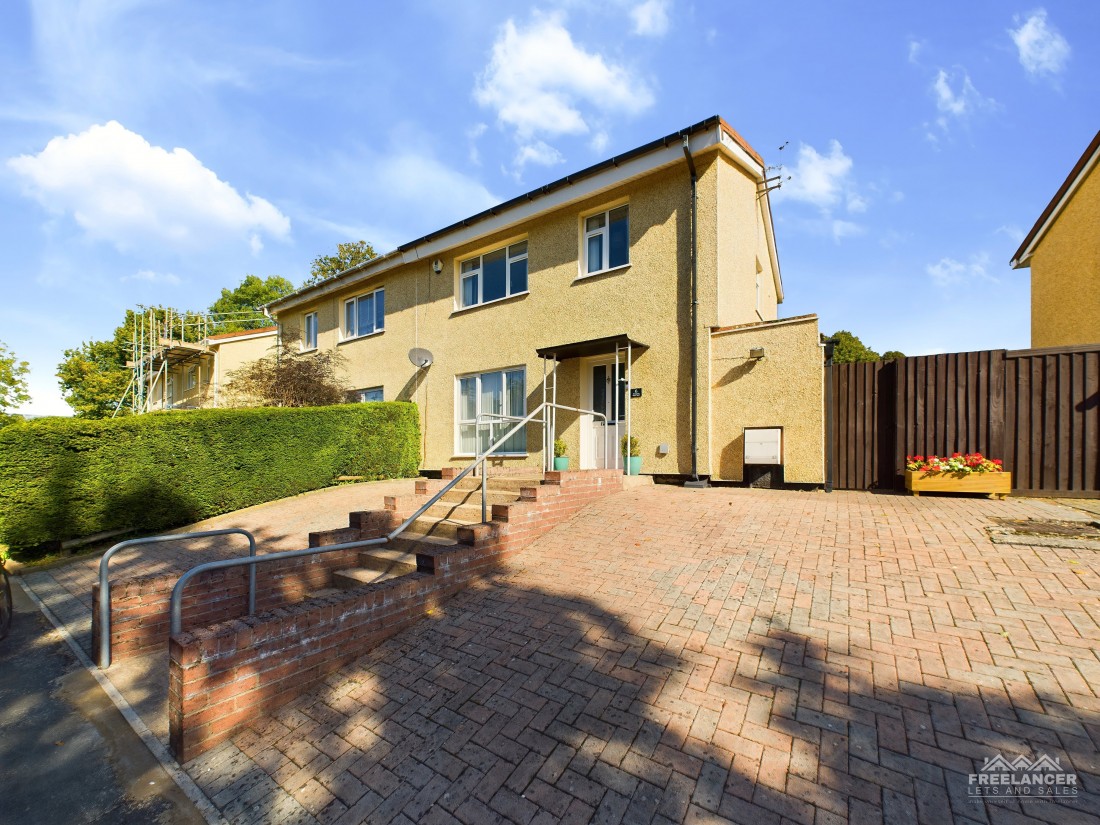 View Full Details for Malpas, Newport - EAID:freelancer, BID: