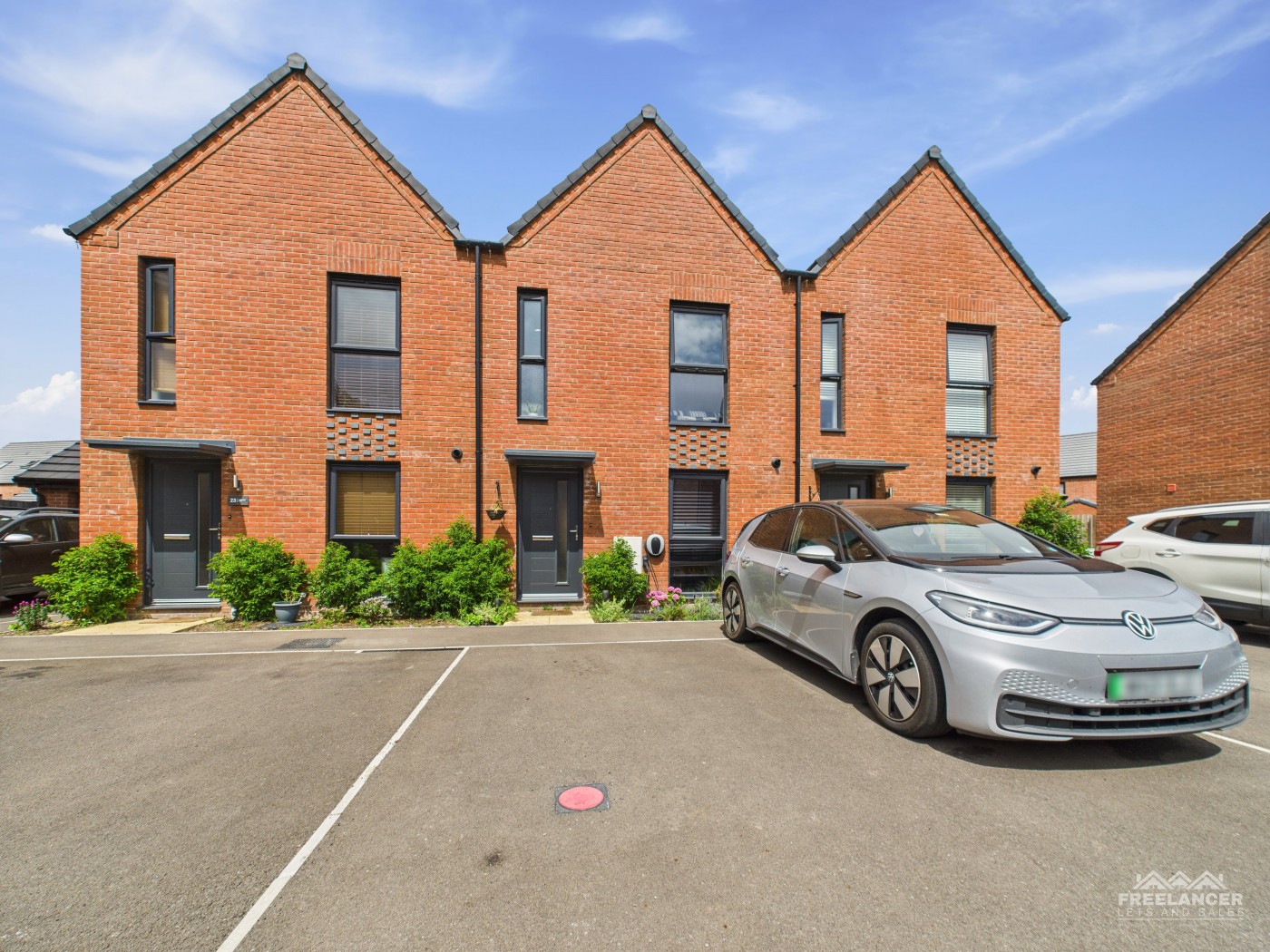 Images for Glan Llyn, Newport EAID:freelancer BID:0004-0ac8-83a7-b613