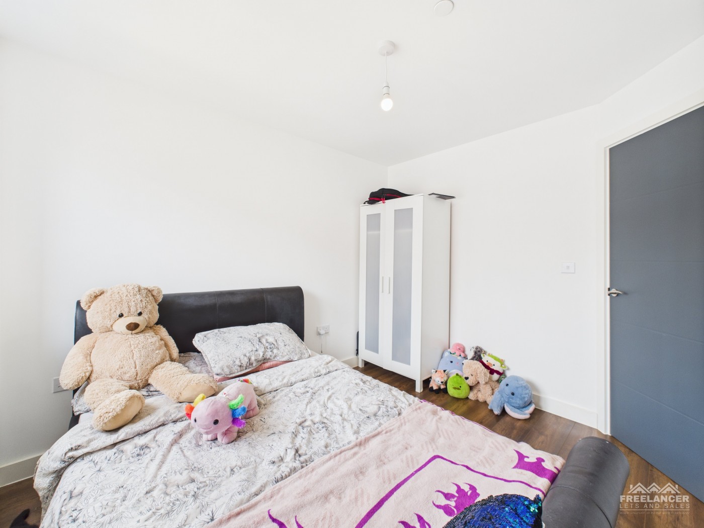 Images for Glan Llyn, Newport EAID:freelancer BID:0004-0ac8-83a7-b613