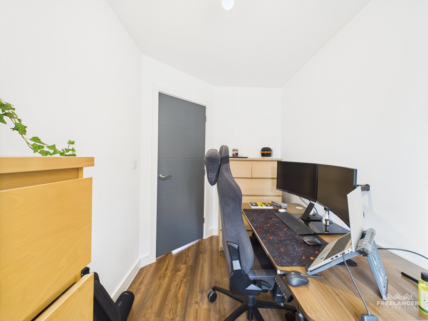 Images for Glan Llyn, Newport EAID:freelancer BID:0004-0ac8-83a7-b613