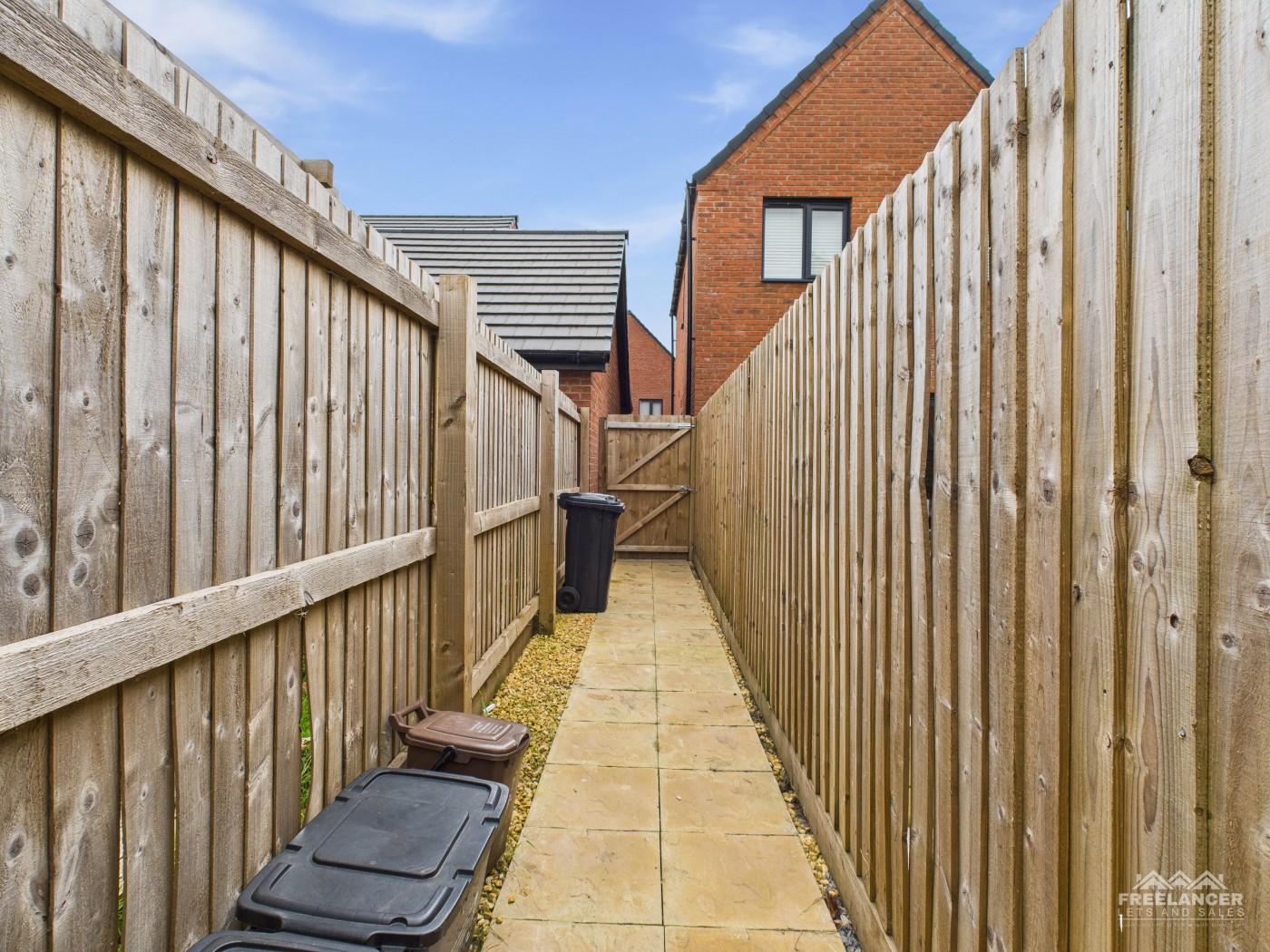 Images for Glan Llyn, Newport EAID:freelancer BID:0004-0ac8-83a7-b613