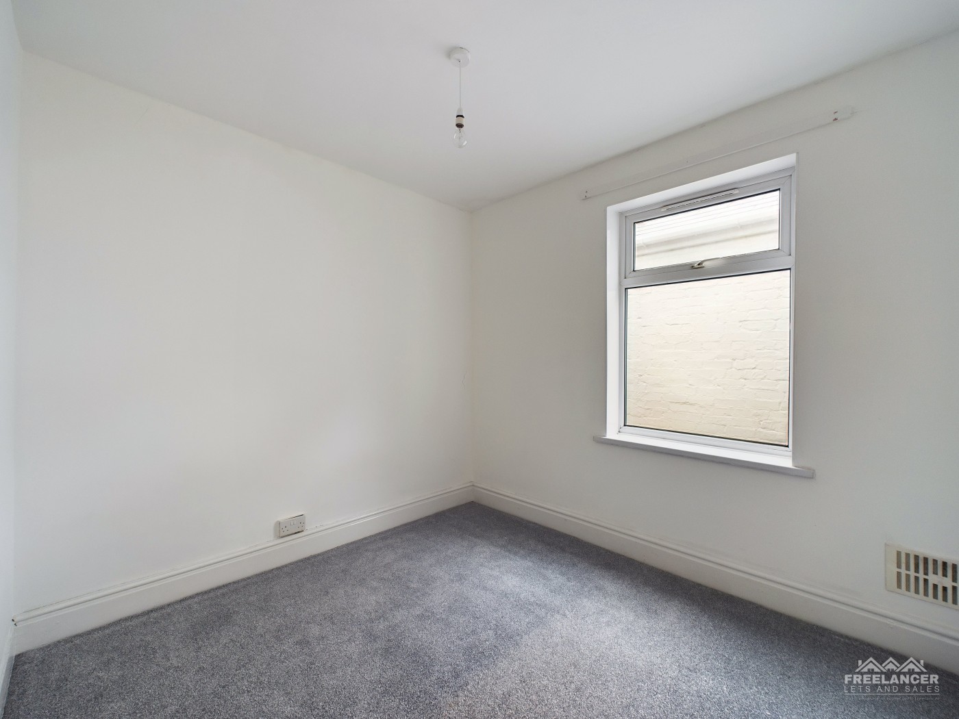 Images for Newport EAID:freelancer BID:0004-0ac8-83a7-b613