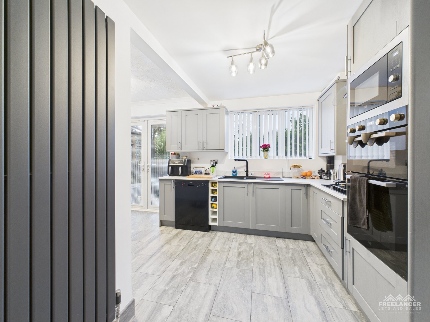 Images for Newport EAID:freelancer BID:0004-0ac8-83a7-b613