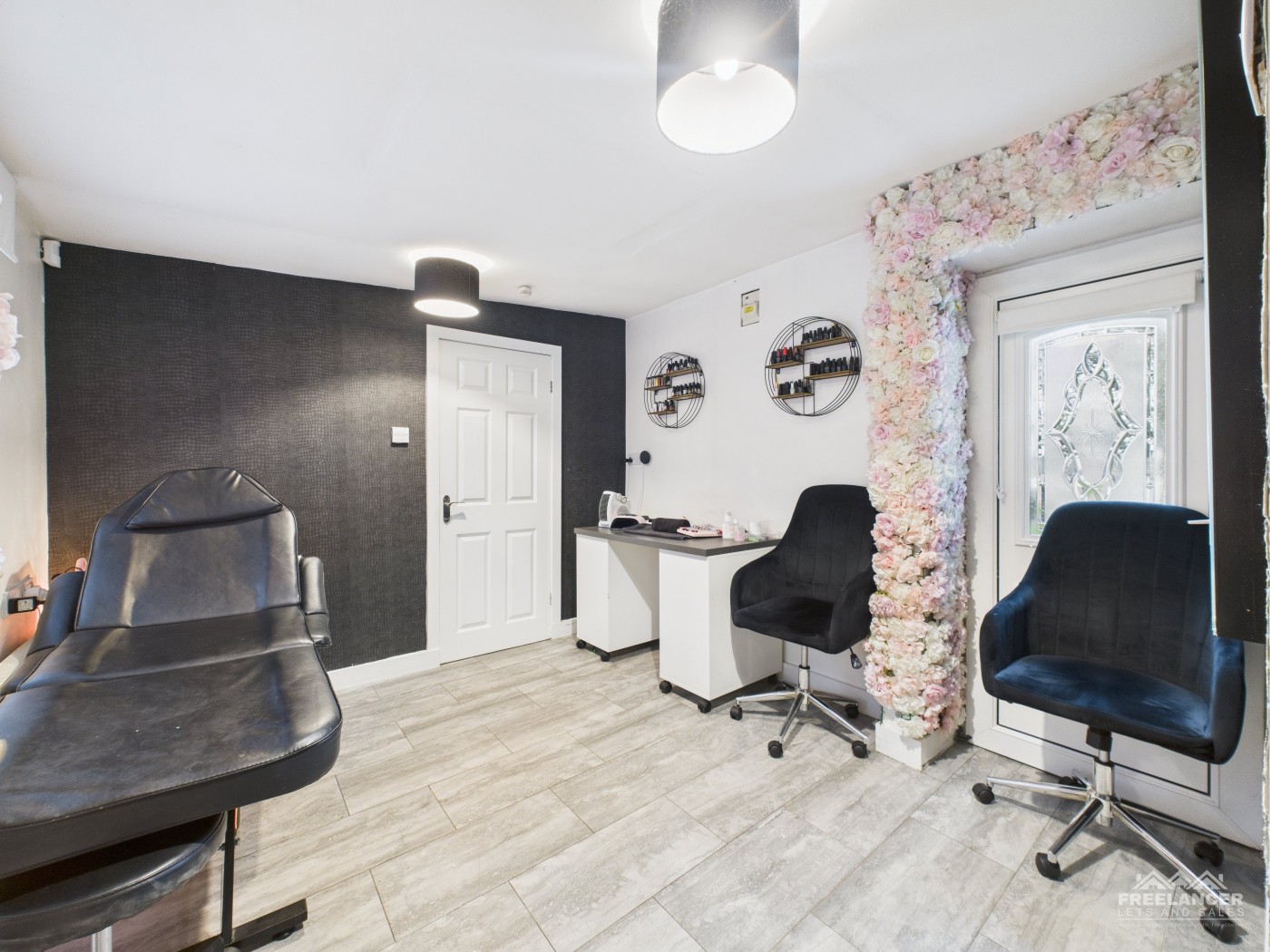 Images for Newport EAID:freelancer BID:0004-0ac8-83a7-b613