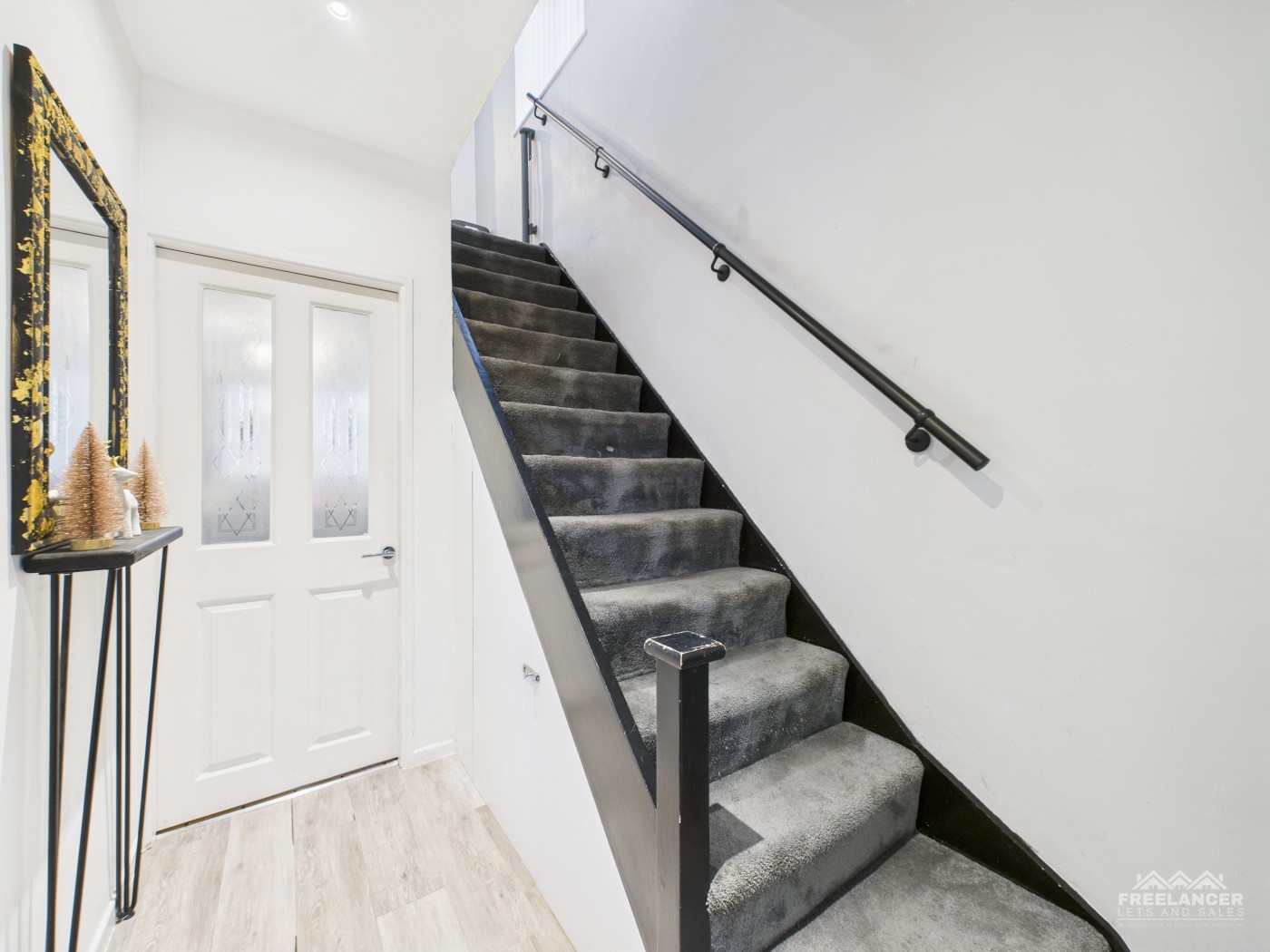 Images for Newport EAID:freelancer BID:0004-0ac8-83a7-b613