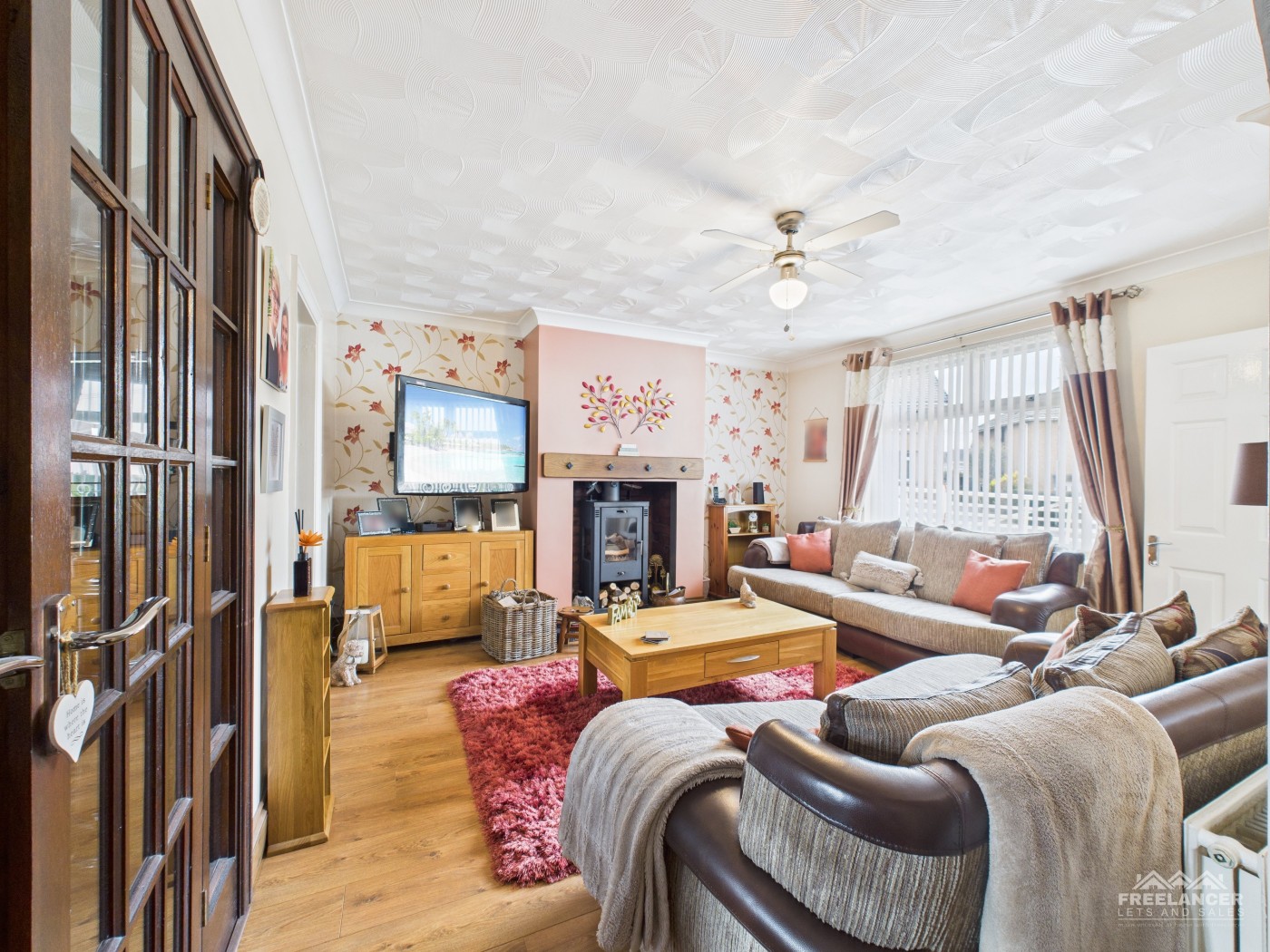 Images for Pontnewydd, Cwmbran EAID:freelancer BID:0004-0ac8-83a7-b613