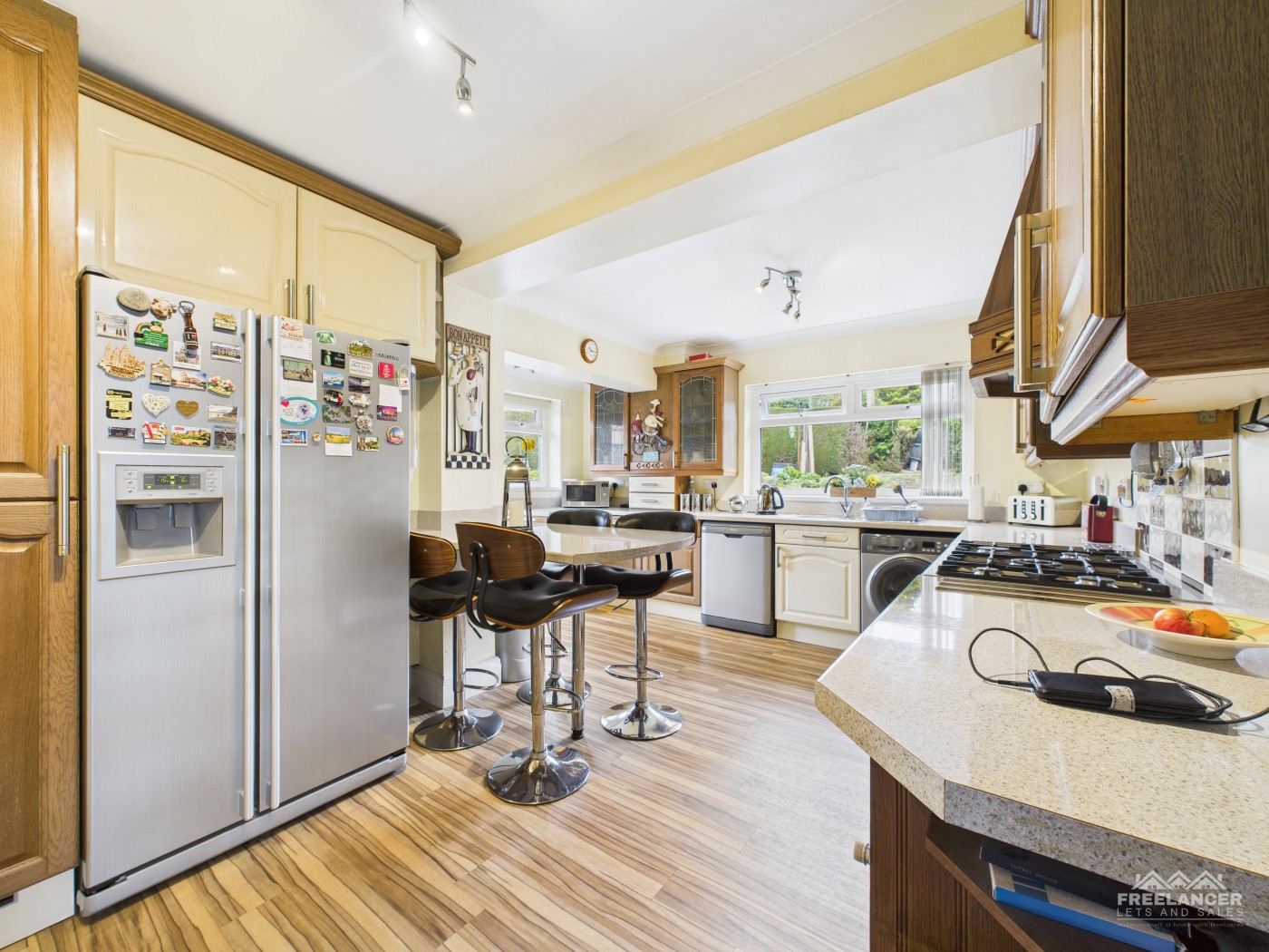 Images for Pontnewydd, Cwmbran EAID:freelancer BID:0004-0ac8-83a7-b613