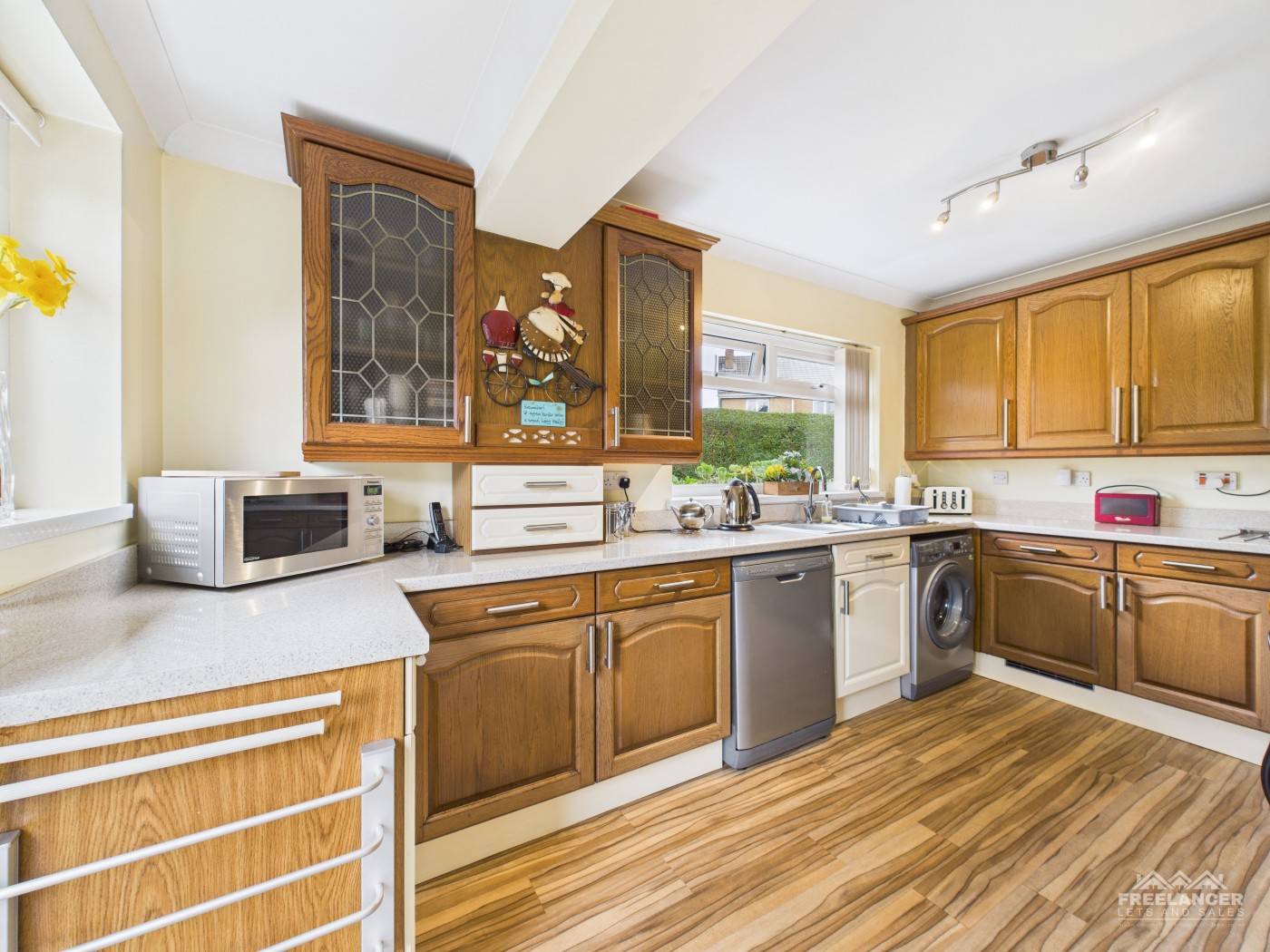 Images for Pontnewydd, Cwmbran EAID:freelancer BID:0004-0ac8-83a7-b613