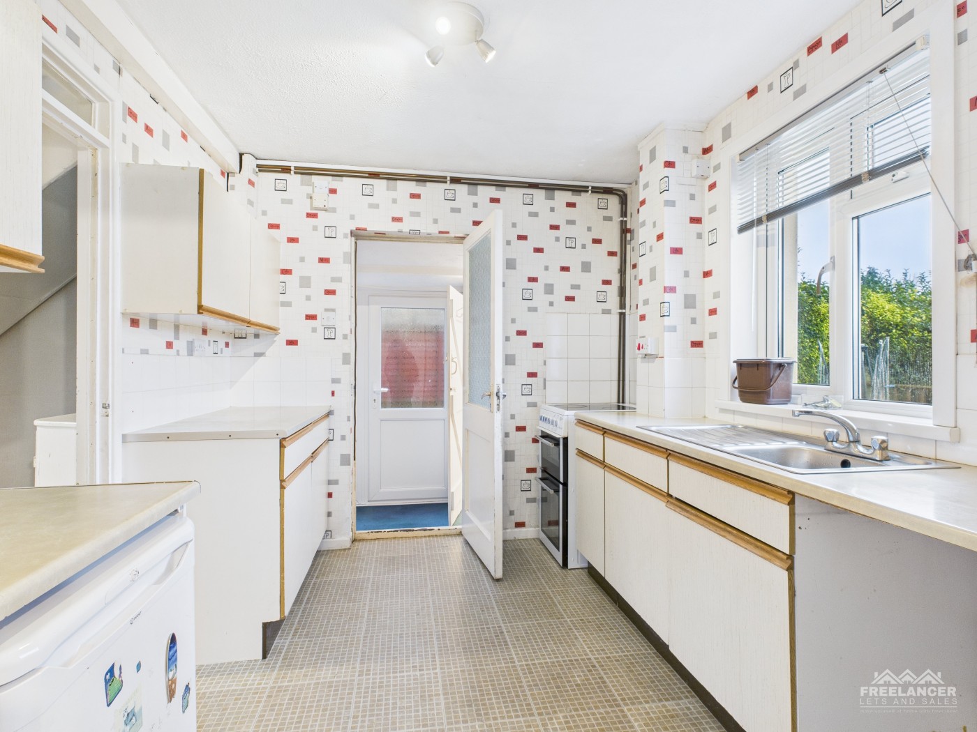 Images for Malpas EAID:freelancer BID:0004-0ac8-83a7-b613