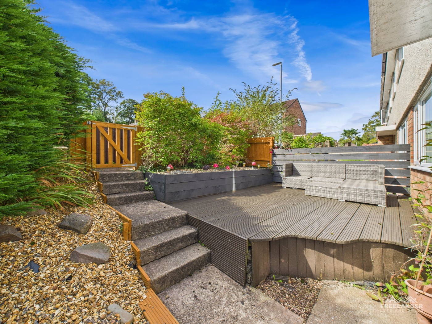 Images for Malpas EAID:freelancer BID:0004-0ac8-83a7-b613