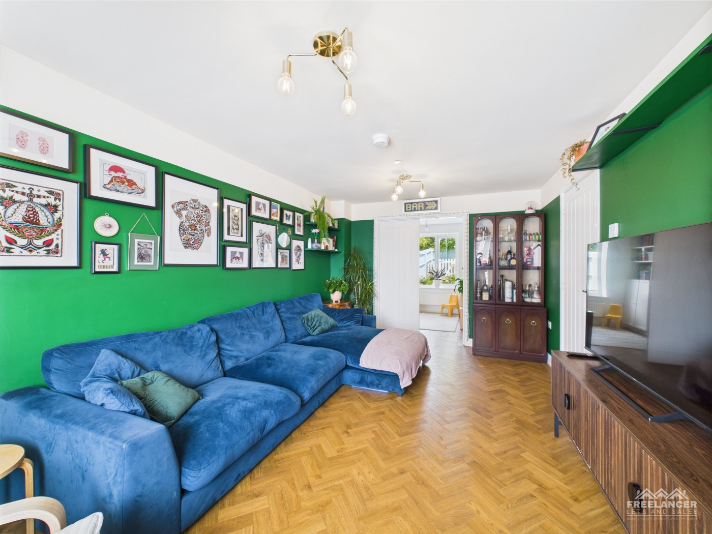 Images for St Dials, Cwmbran EAID:freelancer BID:0004-0ac8-83a7-b613