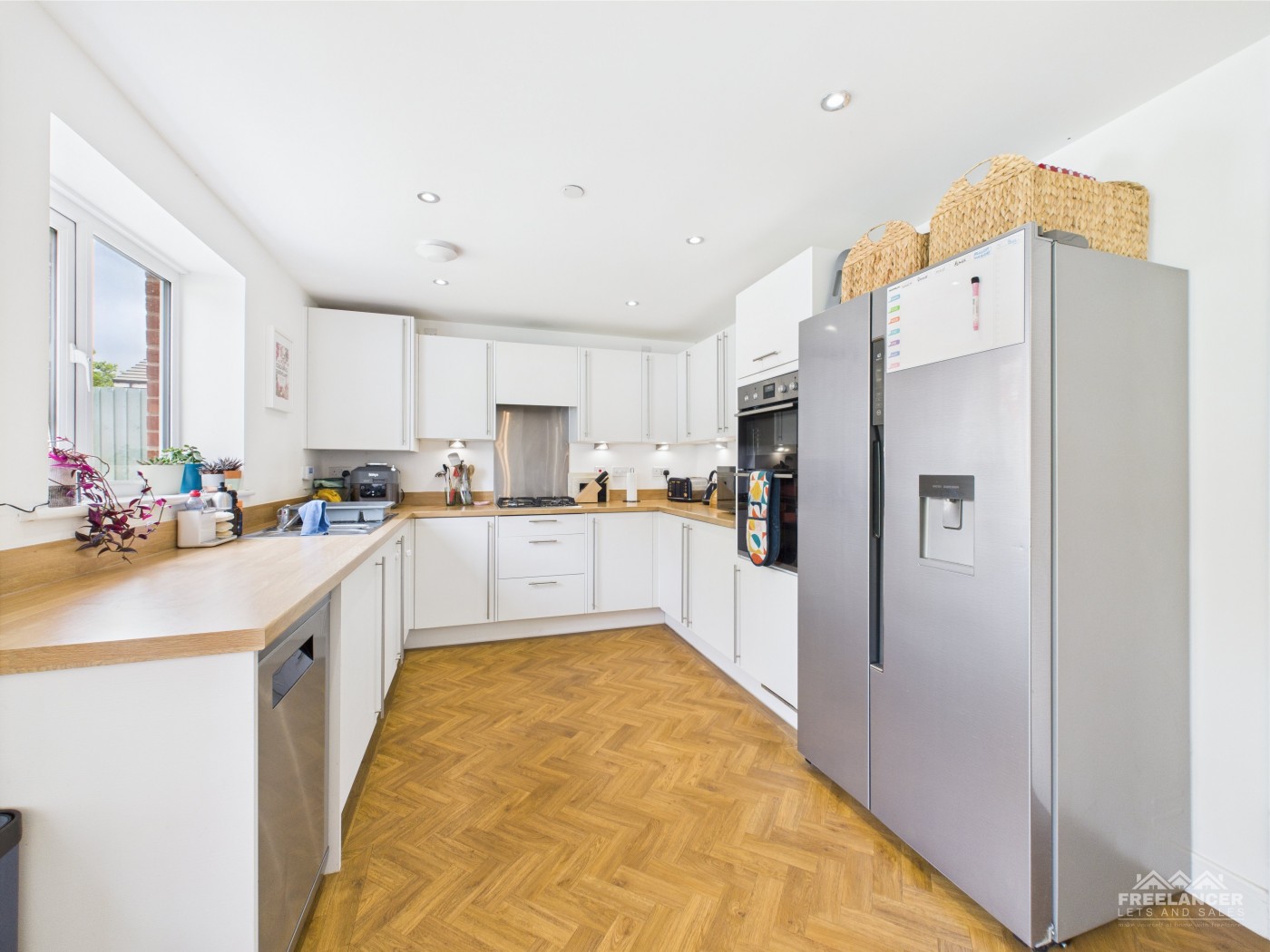 Images for St Dials, Cwmbran EAID:freelancer BID:0004-0ac8-83a7-b613
