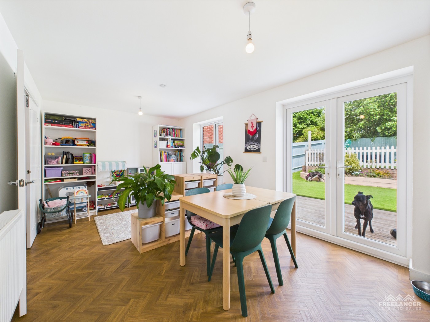 Images for St Dials, Cwmbran EAID:freelancer BID:0004-0ac8-83a7-b613