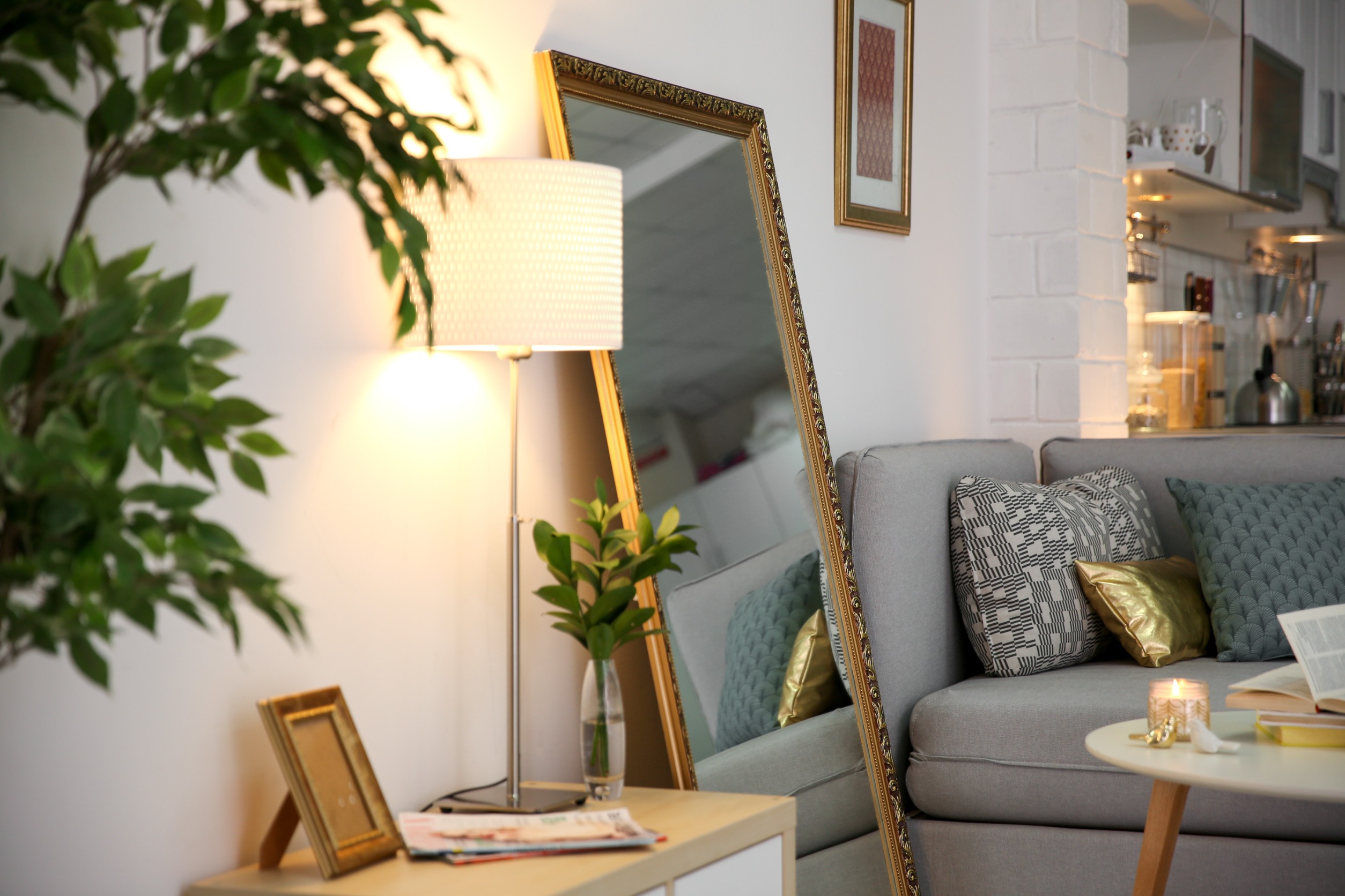 5 Simple Lighting Tips to Attract Buyers